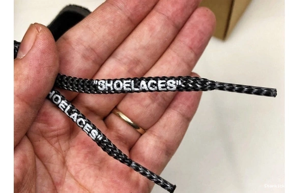 White AO4606-001 Low NikeAir Force O-W 1 Black 0114